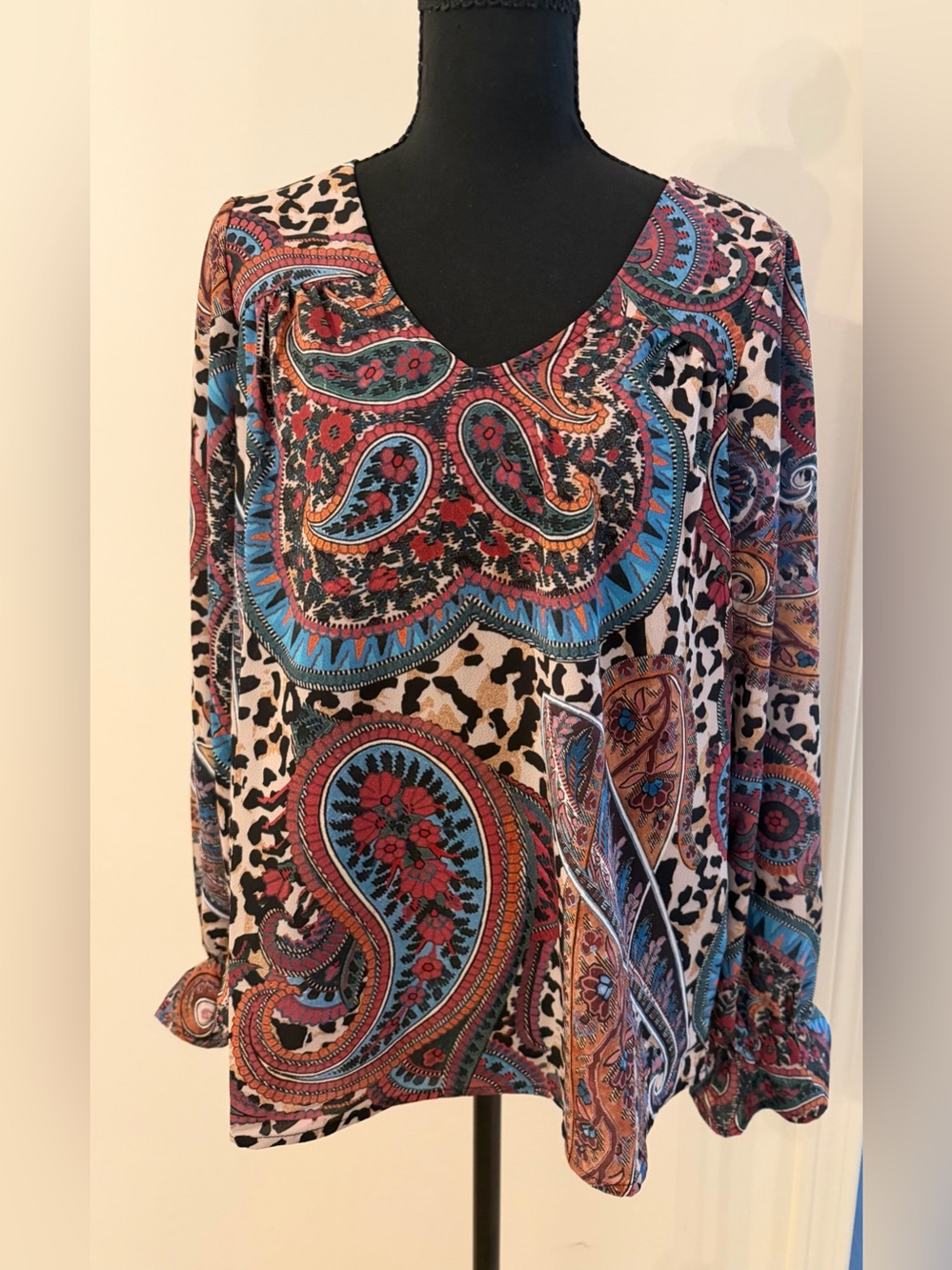 ISLE by Melis Kozan Leopard Paisley Print V-Neck Artsy Bohemian Blouse